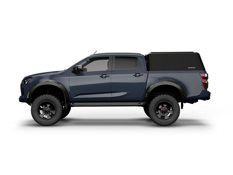 Hard top RSI SmartCap EVOh Hatchback per Isuzu D-Max 2020+ Double Cab, vista laterale su sfondo bianco