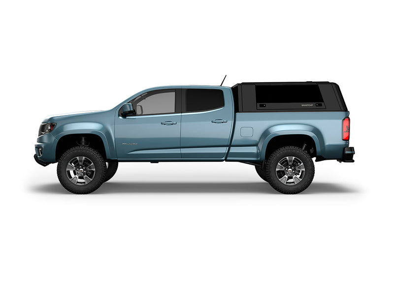 Hard top RSI SmartCap EVOs Sport per Chevrolet Colorado / GMC Canyon 2015–2022 Extended Cab 6', vista laterale su sfondo bianco