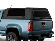 Hard top RSI SmartCap EVOs Sport per Chevrolet Colorado / GMC Canyon 2015–2022 Extended Cab 6', vista posteriore 3/4 ravvicinata