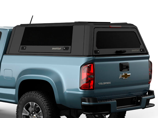 Hard top RSI SmartCap EVOs Sport per Chevrolet Colorado / GMC Canyon 2015–2022 Extended Cab 6', vista posteriore 3/4 ravvicinata