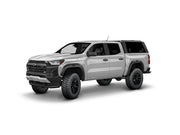 Hard top RSI SmartCap EVOs Sport per Chevrolet Colorado / GMC Canyon 2023+ Crew Cab 5', vista anteriore 3/4 su sfondo bianco