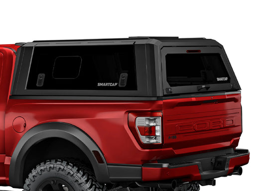 Hard top RSI SmartCap EVOs Sport per Ford F-150 2015–2020 Short Bed 5,5', vista posteriore 3/4 ravvicinata