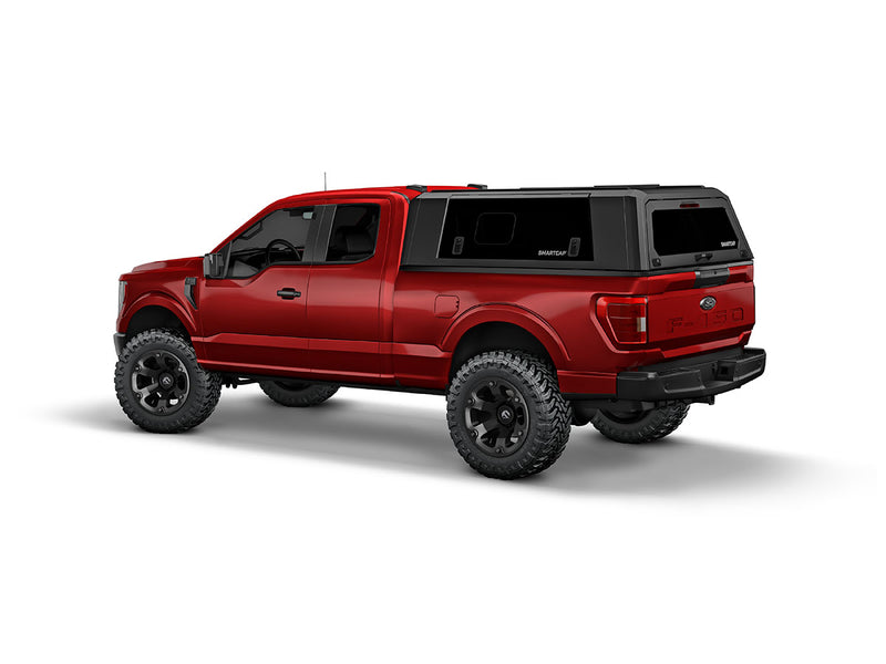 Hard top RSI SmartCap EVOs Sport per Ford F-150 2021+ Standard Bed 6,5', vista posteriore 3/4 su sfondo bianco