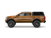 Hard top RSI SmartCap EVOs Sport per Ford Ranger 2012–2022 Double Cab, vista laterale su sfondo bianco