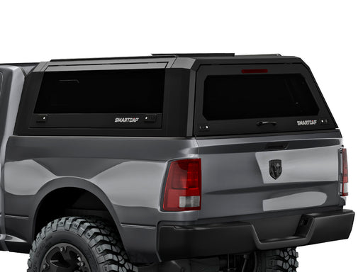 Hard top RSI SmartCap EVOs Sport per RAM 1500 DS 2009+ Standard Bed, vista posteriore 3/4 ravvicinata