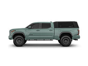 Hard top RSI SmartCap EVOs Sport per Toyota Tundra, vista laterale su sfondo bianco