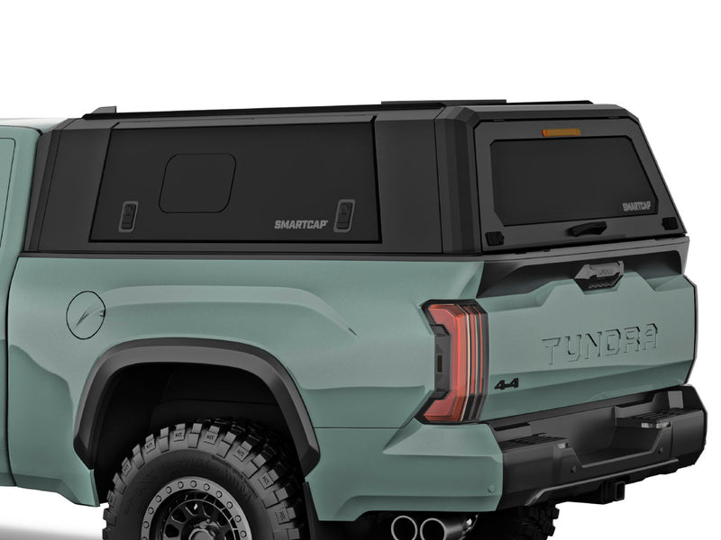 Hard top RSI SmartCap EVOs Sport per Toyota Tundra, vista posteriore 3/4 ravvicinata