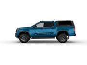 Hard top RSI SmartCap EVOs Sport per Volkswagen Amarok 2023+ Double Cab, vista laterale su sfondo bianco
