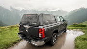 Mitsubishi Triton 2024+ con hard top RSI SmartCap in montagna