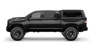Hard top RSI SmartCap su Toyota Tundra, vista laterale su sfondo bianco