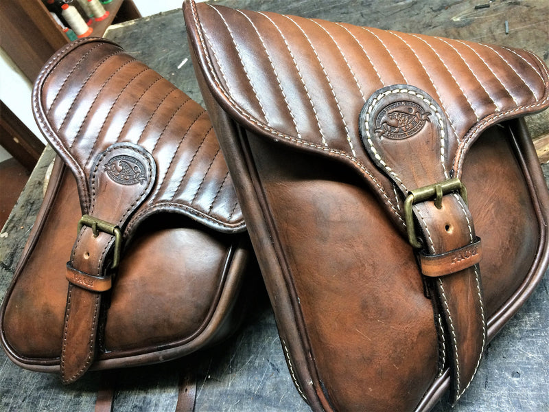 BORSA "PACH" CHOPPERS LATERALE - ATTACCO PER TUTTI I SOFTAIL -