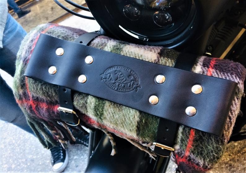 PORTA COPERTA PER MOTO LINEA "PACH" IN CUOIO 4MM
