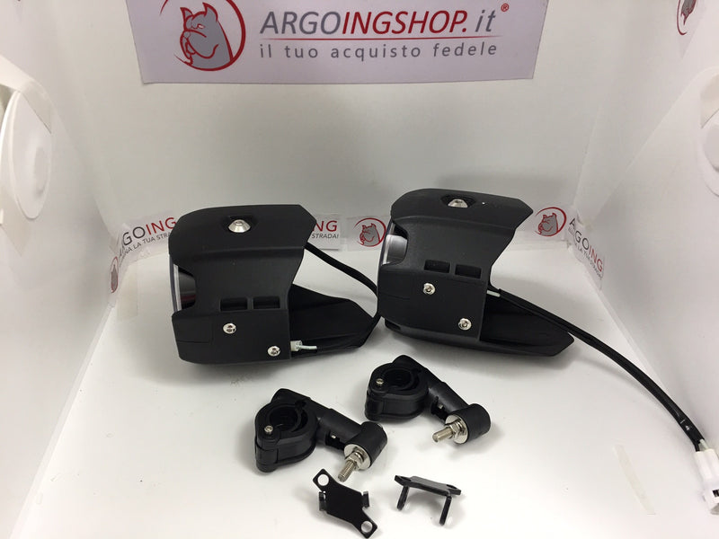 SET FARETTI AUSILIARI  ANTERIORI A LED 13W CON BRACCIO DI SUPPORTO PER KAWASAKI