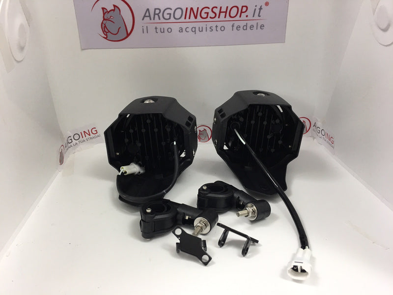 SET FARETTI AUSILIARI  ANTERIORI A LED 13W CON BRACCIO DI SUPPORTO PER KAWASAKI