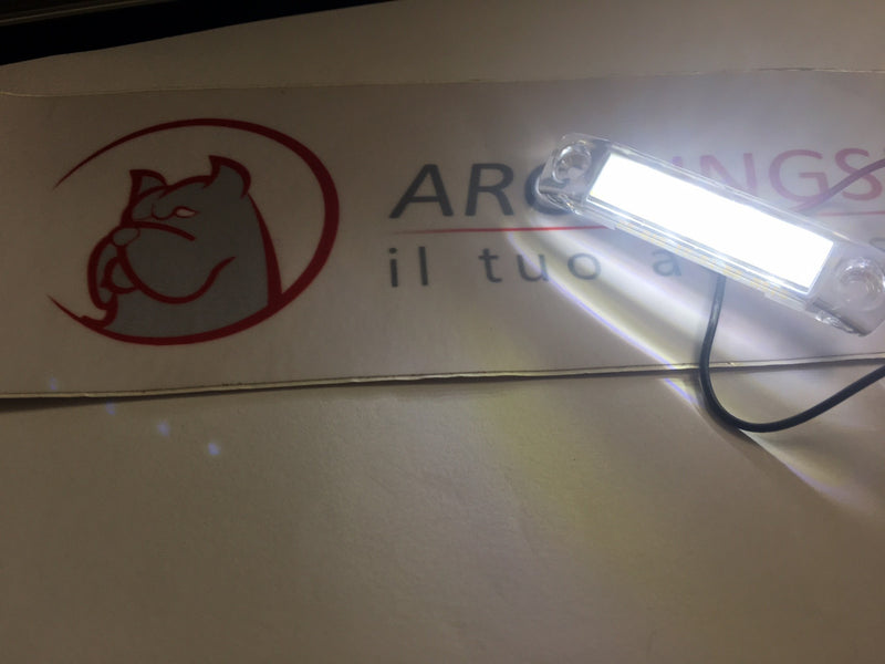 LUCE  A LED BIANCA FORMA RETTANGOLARE PER AUTO - CAMION-FURGONI