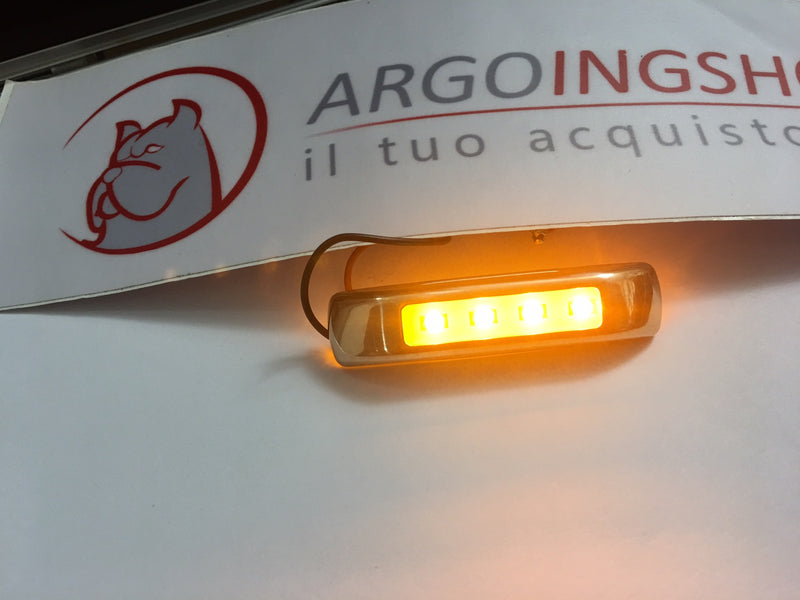 LUCE  A LED ARANCIO FORMA RETTANGOLARE PER AUTO - CAMION-FURGONI