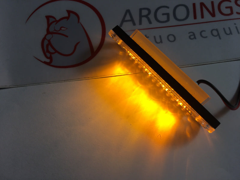 LUCE A LED DI INGOMBRO ARANCIO